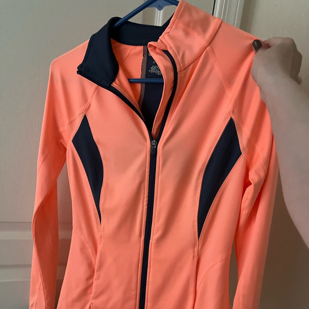 Tek Gear DryTek long sleeve + Fila Sport long sleeve